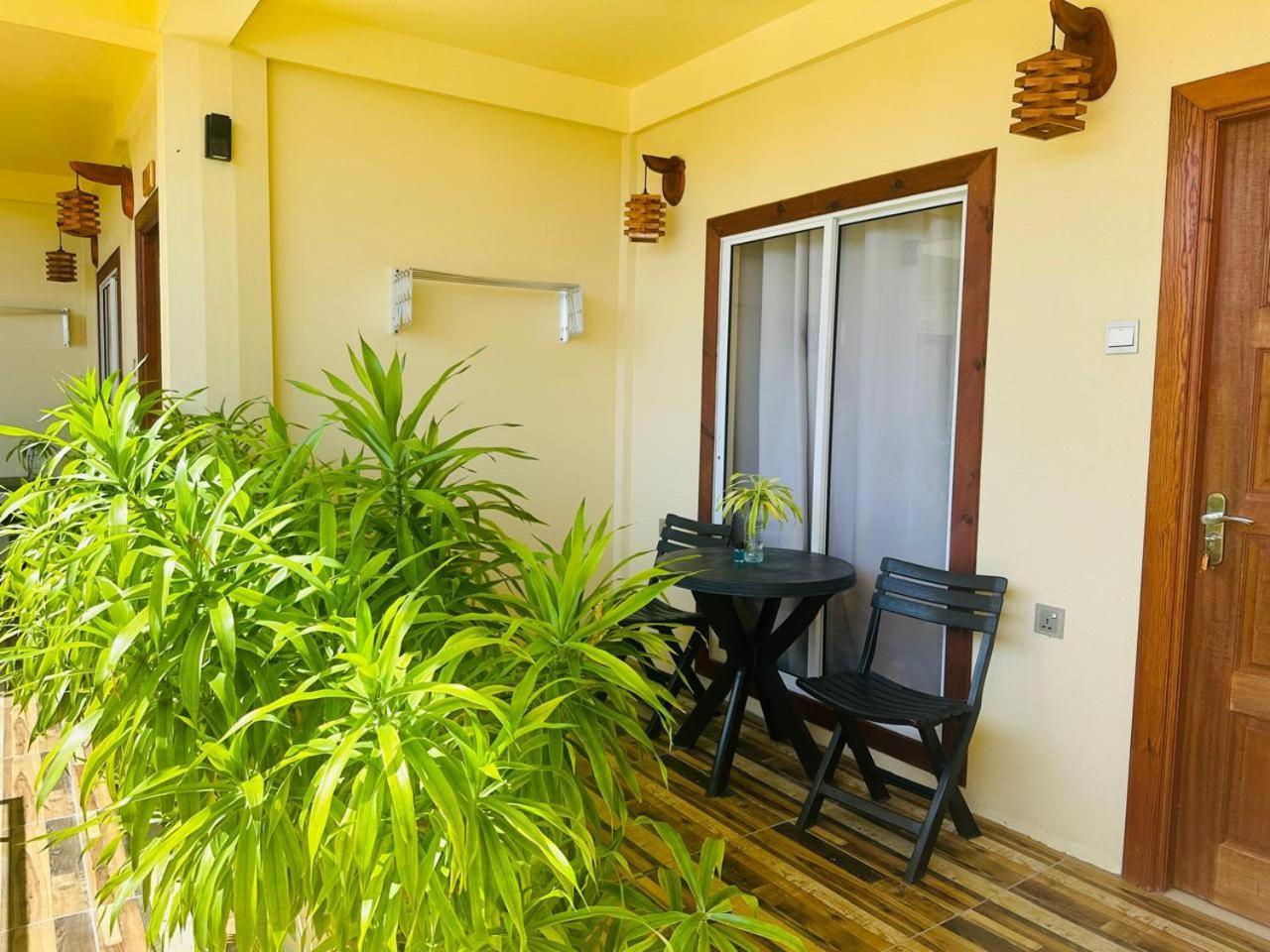 Sorenzo Maldives Thoddoo Exteriör bild